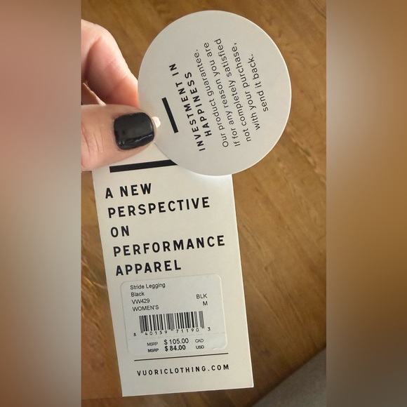 NWT Vuori Women's Stride Legging Size: Medium Color: Black - Picture 7 of 7